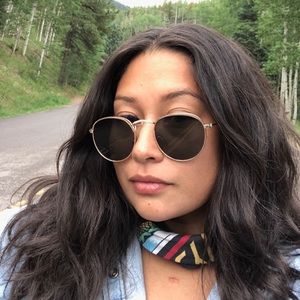 Meet your Posher, Thalia gutierrez